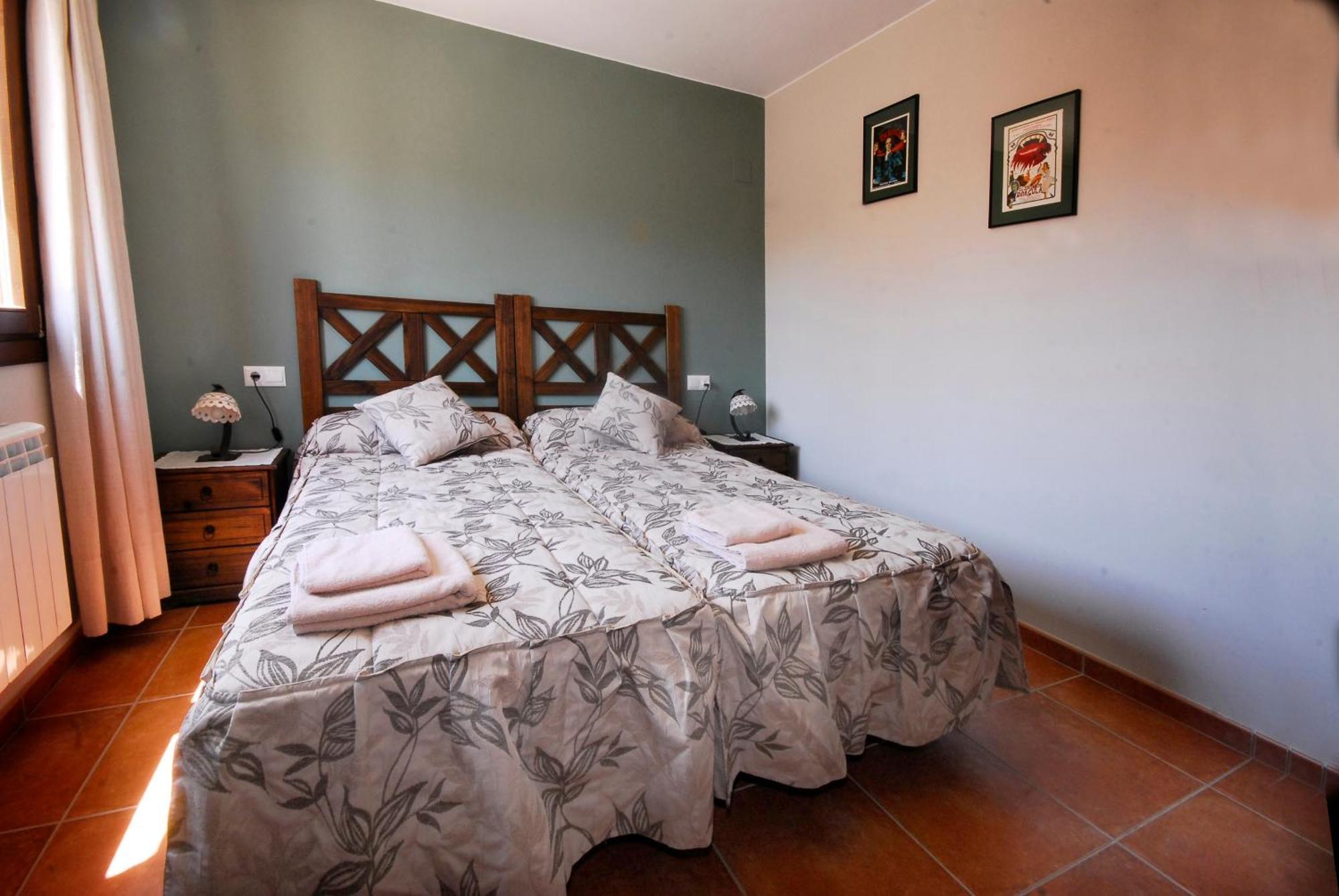 Apartamentos De Turismo Rural Las Eras Castelserás Quarto foto